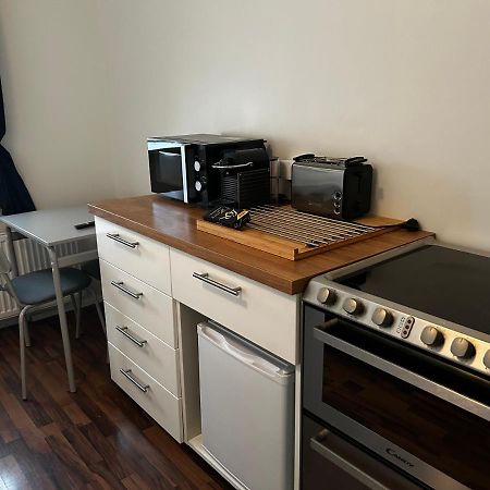 Studio 104- Free Parking Onsite -Private Entrance Reykjavik Ngoại thất bức ảnh