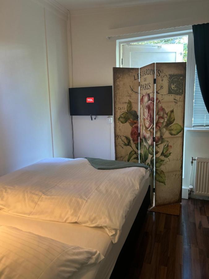 Studio 104- Free Parking Onsite -Private Entrance Reykjavik Ngoại thất bức ảnh