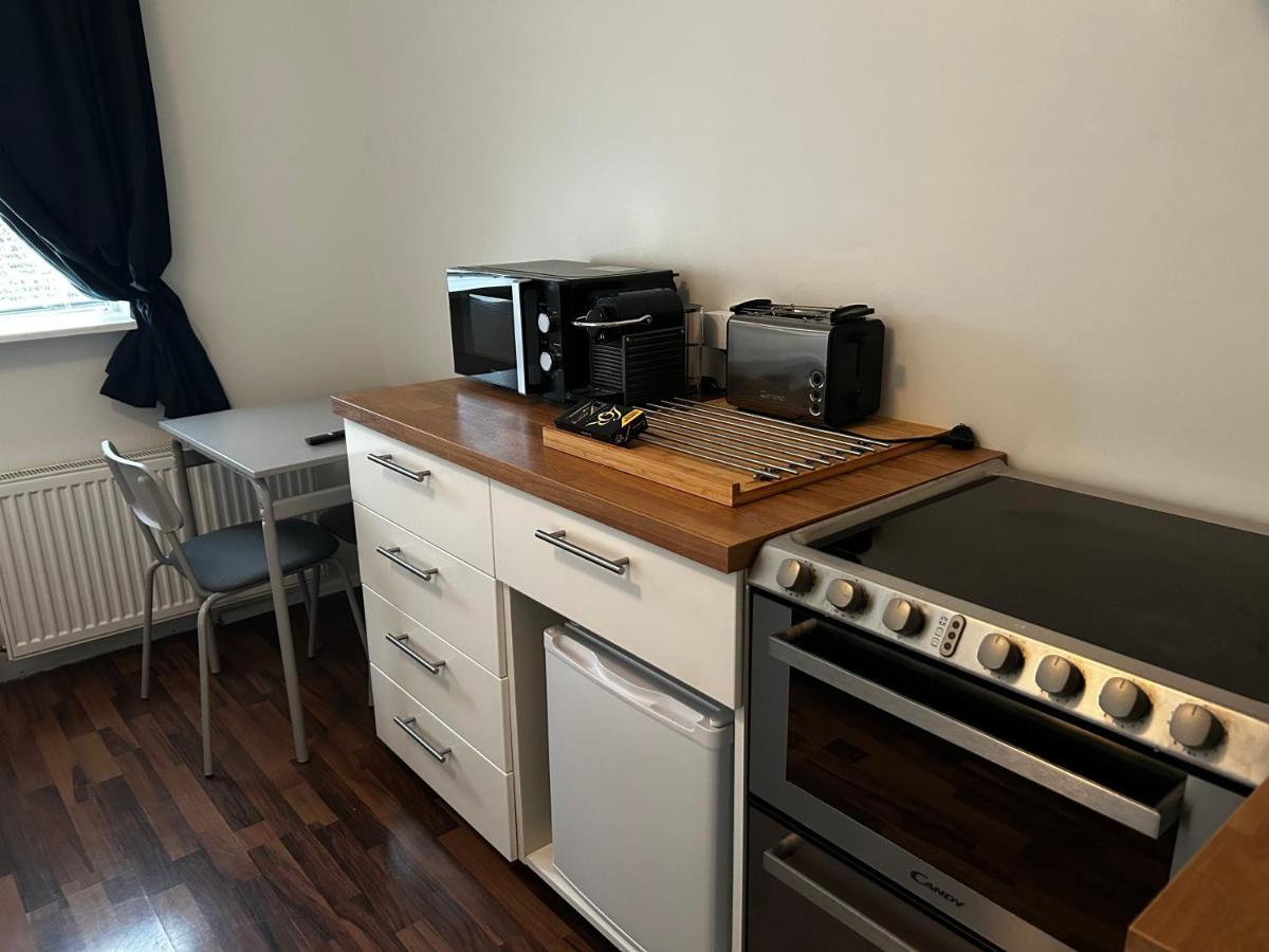 Studio 104- Free Parking Onsite -Private Entrance Reykjavik Ngoại thất bức ảnh